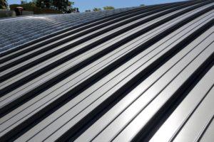 metal roofing company contractors install